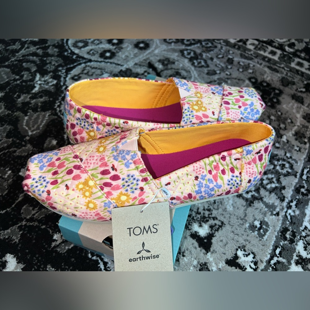 TOMS LE NWT Parfait Pink Flower Fields Quilted Knit Alpargata Cloudbound 9.5